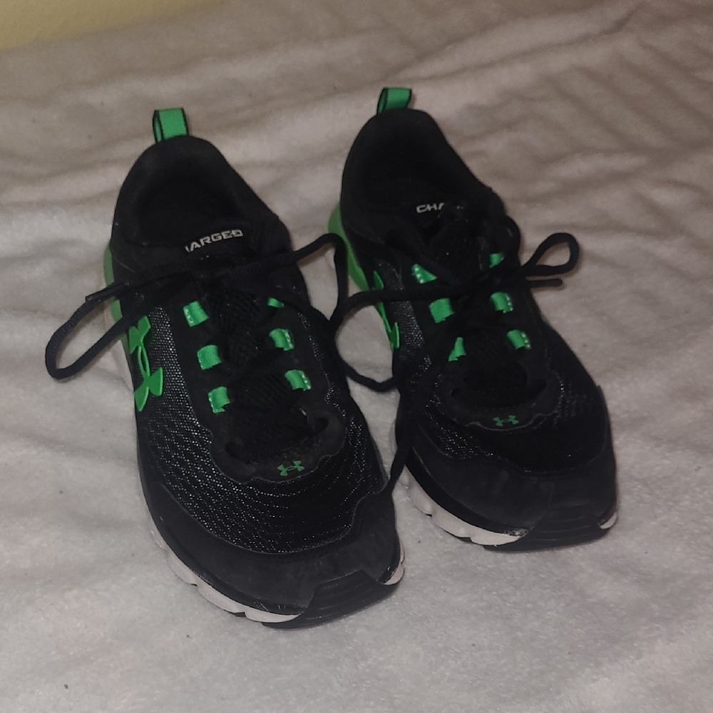 Under Armour Black and Green Sneakers